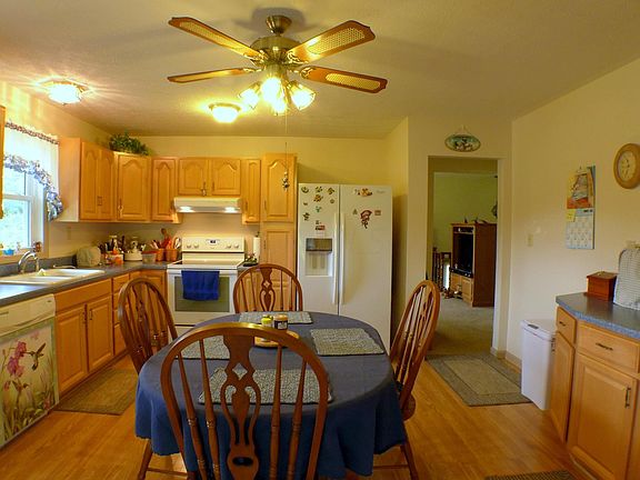 3rd image of 1597 Dutch Ln NE