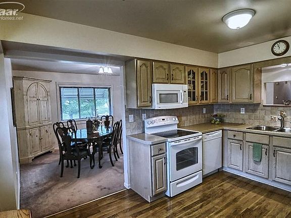 5th image of 2535 Lost Creek Dr