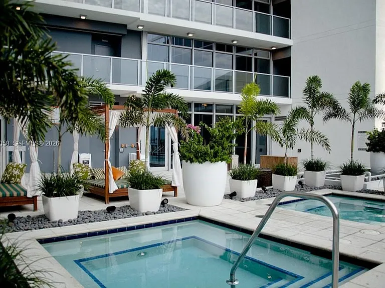 1100 Biscayne Blvd #5203 — Photo 34