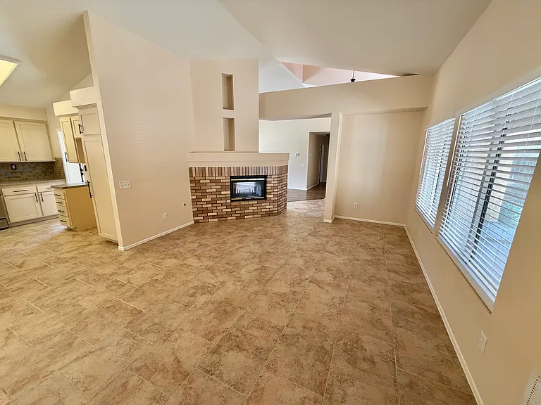 5556 Symphony Ct — Photo 8