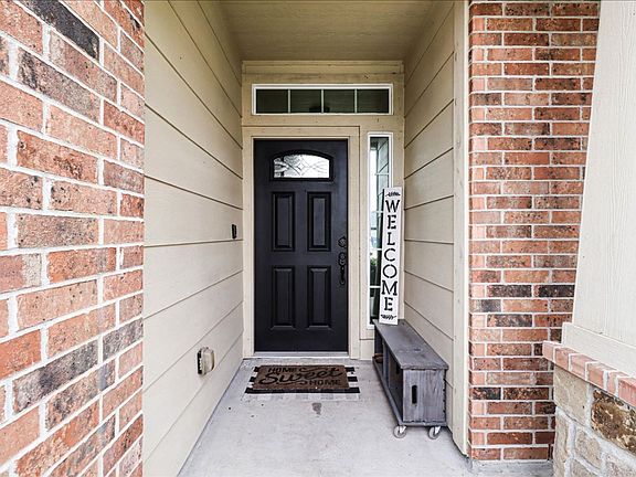 5th image of 3906 Las Bahias Dr