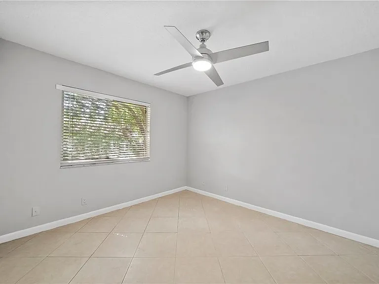 503 Gardens Dr #202 — Photo 21