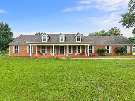 2nd image of 73 Mayfield Rd