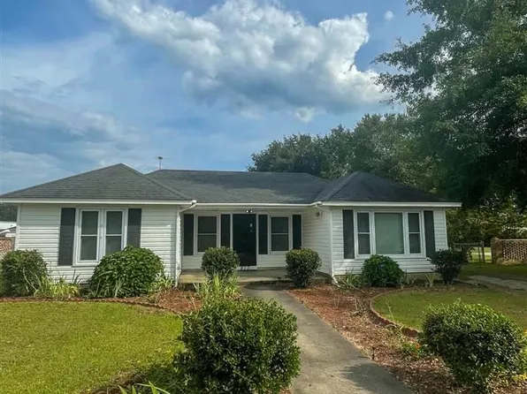 927 Timmerman Dr, Hartsville, SC 29550