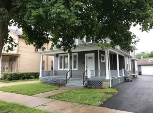 435 Clark St, Aurora, IL 60505