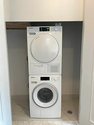 Rented by Douglas Elliman | media 22