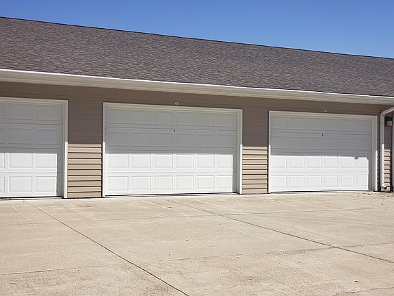 5th image of 304 Lake Dr Unit A3