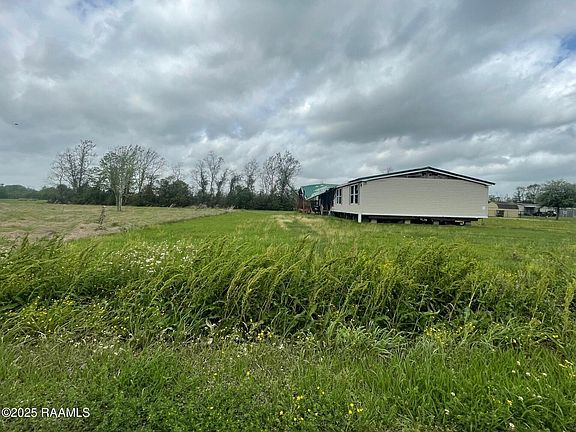 4th image of 115 Willowsong Ln