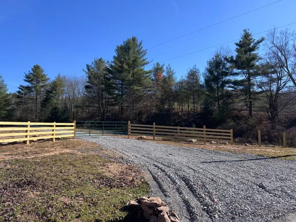 Cold Hollow Rd, Rainelle, WV 25962