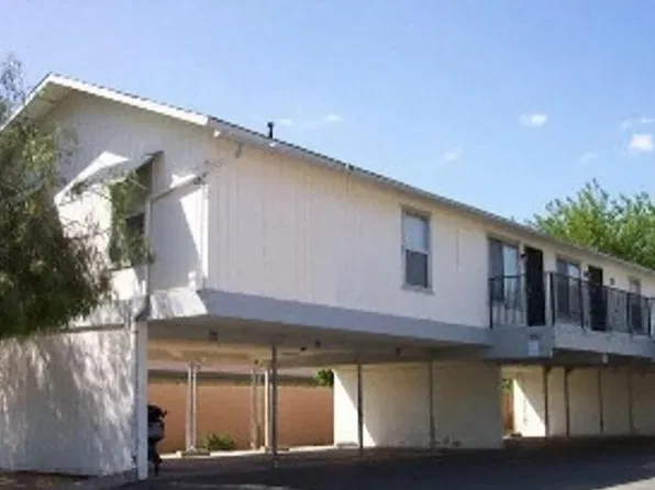 1911 E Saginaw Way, Fresno, CA