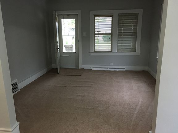 4th image of 607 Yale St