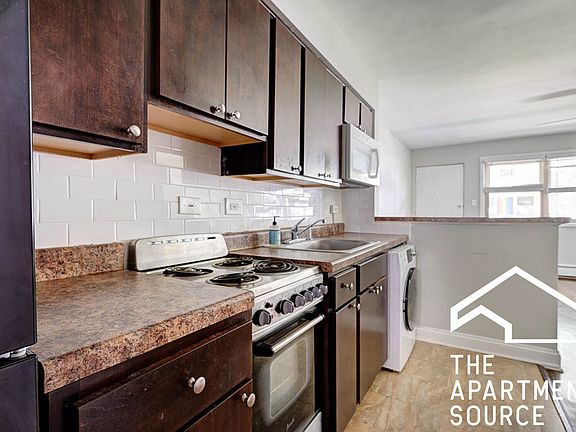 2nd image of 1735 W Bryn Mawr Ave APT 1