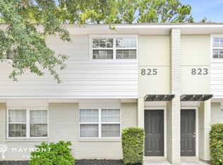 825 Von Kolnitz Rd, Mount Pleasant, SC 29464