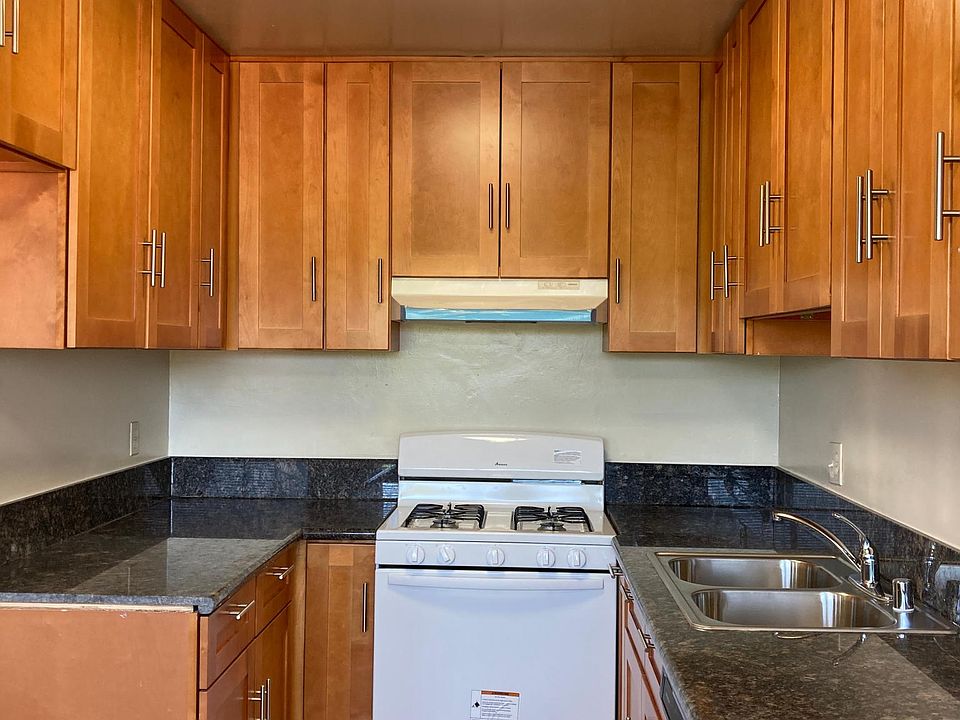1st image of 4375 York Blvd #204