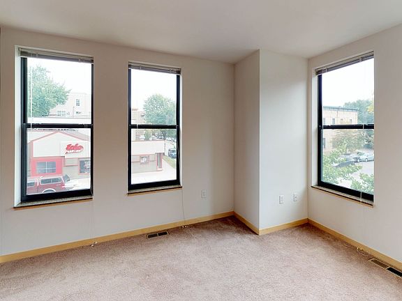 5th image of 18 S Bedford St #602