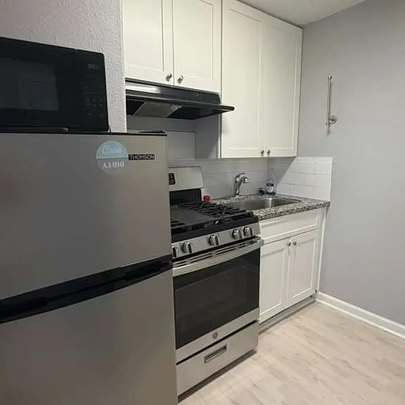 3710 Bremond St #B — Photo 18