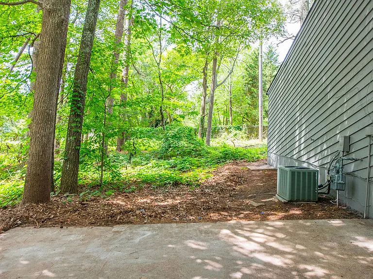 108 Summerwood Dr — Photo 42