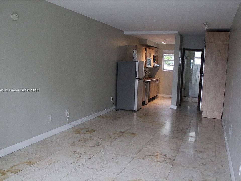 1st image of 1685 Jefferson Ave APT 12