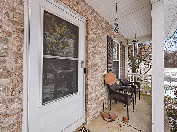 2nd image of 1127 Taylor Glen Blvd W