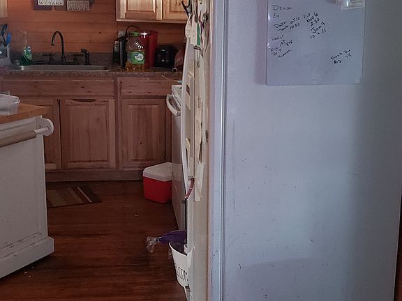 4th image of 6200 W Market St