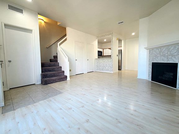 5th image of 435 E Tamarack Ave Unit 166