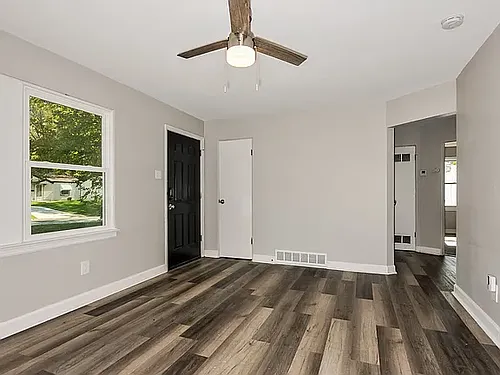 9831 Vickie Pl Photo 1