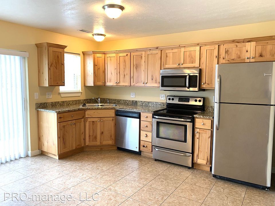 1st image of 2149 12th St #2149