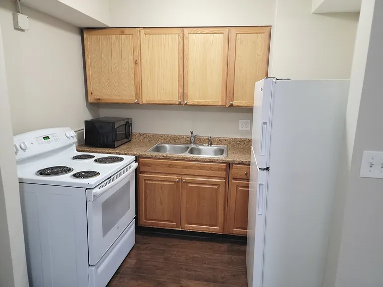 7432 Washington St #103 — Photo 5