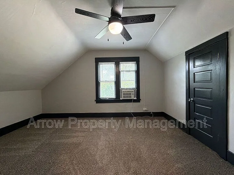 4602 Saint Paul Ave #3 — Photo 14