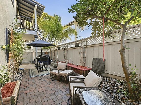 4th image of 506 Canyon Dr Unit 9