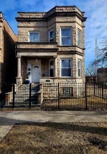 5741 S Peoria St, Chicago, IL, 60621