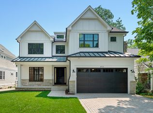 4636 Prince St, Downers Grove, IL 60515