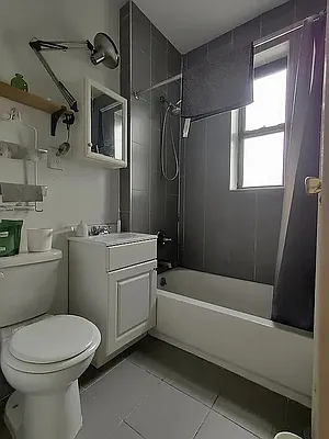 Rented by Signature Property Realty | media 18