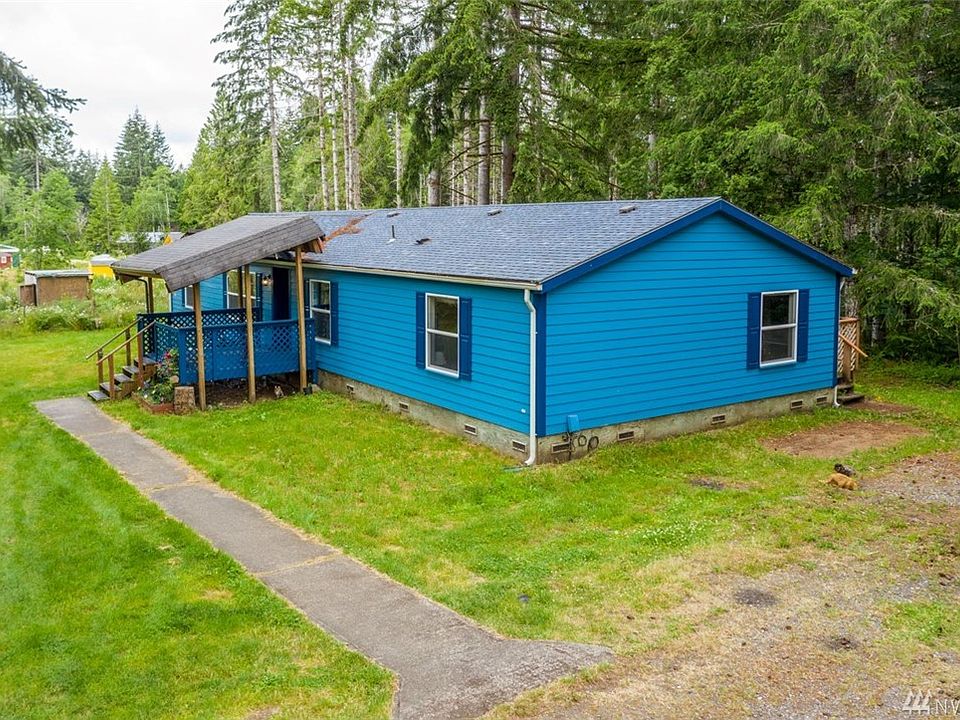 1st image of 620 SE Noble Glen Dr