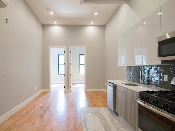 5th image of 1048 Decatur St APT 2R