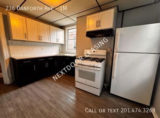 236 Danforth Ave #1M, Jersey City, NJ 07305