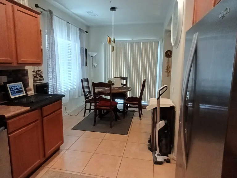 Dinning/ Kitchen
Area
Open space concept