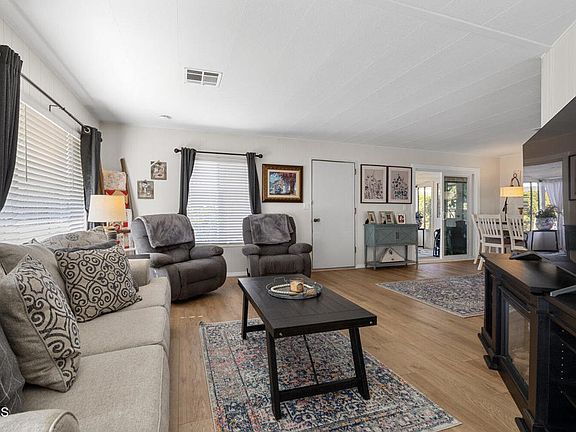 3rd image of 500 W Santa Maria St Space 4