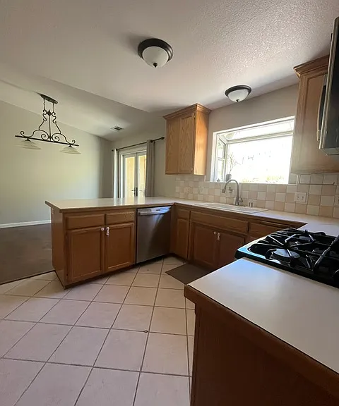 13900 Los Altos Rd — Photo 7