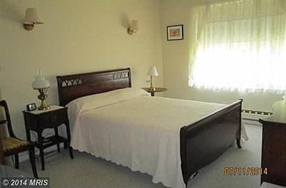 5th image of 15320 Pine Orchard Dr APT 2C