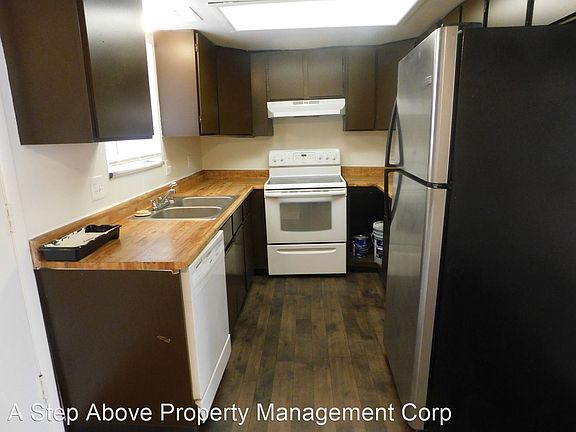 4th image of 2910 Dawn Dr #1