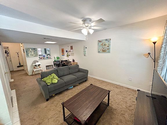 5th image of 430 NW 15th St