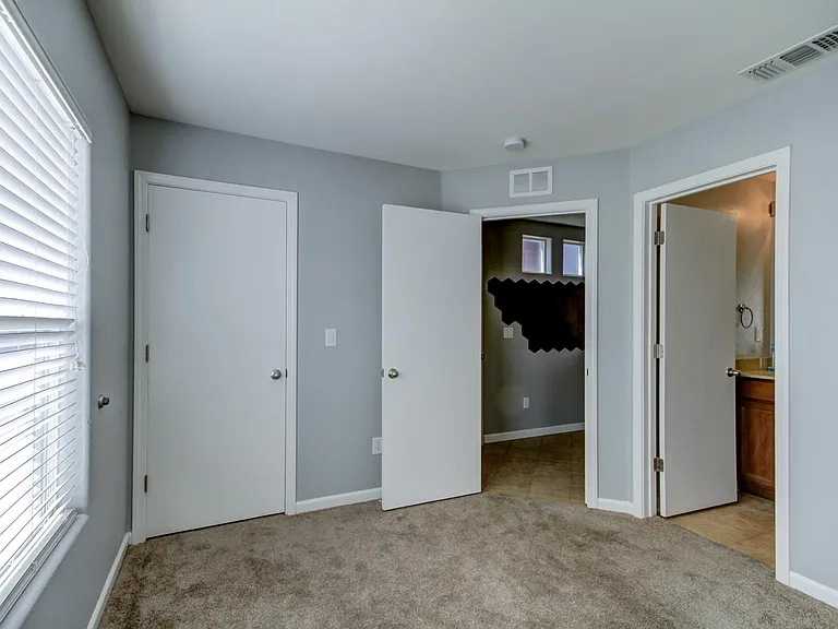 10845 Wraysbury Way — Photo 4