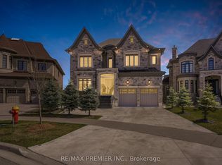 19 Petrolia Ct, Richmond Hill, ON L4C 0C2