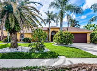 521 Sunset Lakes Dr, Merritt Island, FL 32953