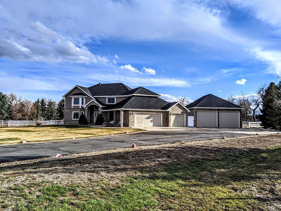 1st image of 105 Mountain View Dr