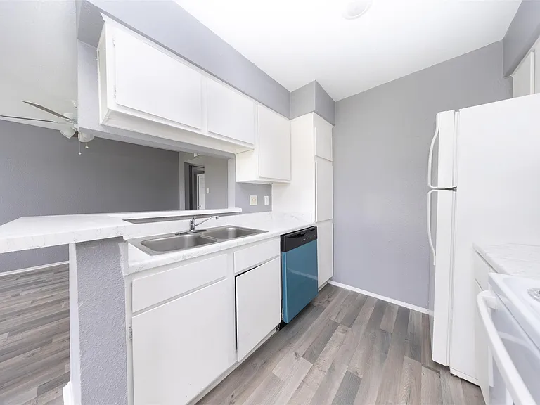 13480 S Thorntree Dr #1206 — Photo 5