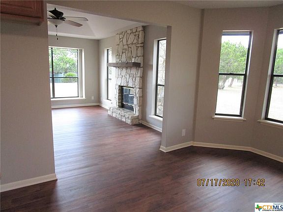 3rd image of 580 Irene Dr