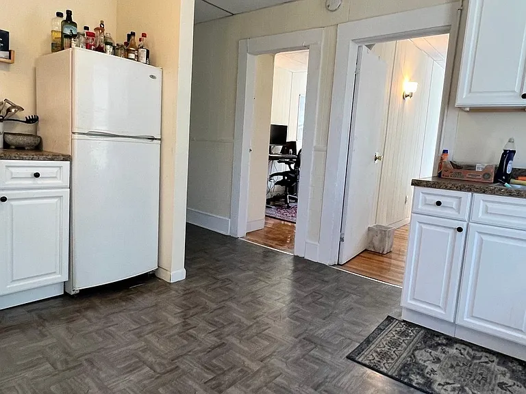 140 Hampshire St #3 — Photo 10