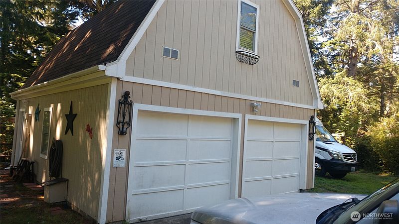 5th image of 32401 Douglas Drive
